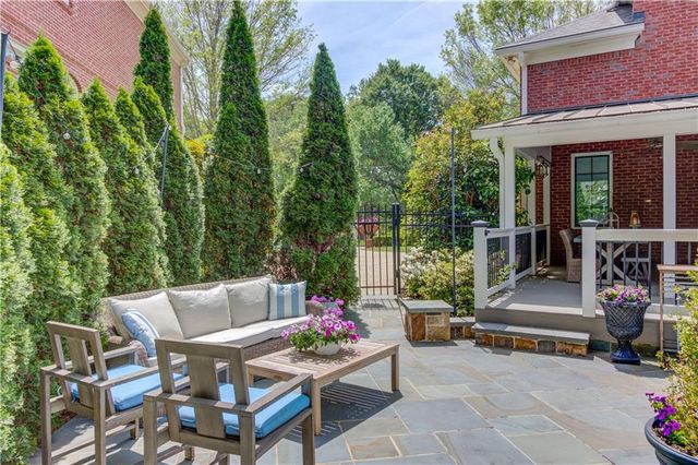865 Allen Lake Lane, Suwanee, GA 30024