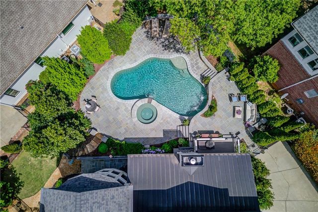 865 Allen Lake Lane, Suwanee, GA 30024