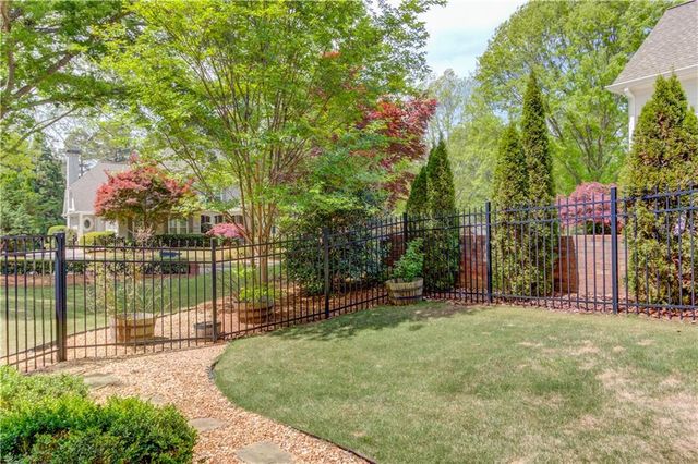 865 Allen Lake Lane, Suwanee, GA 30024