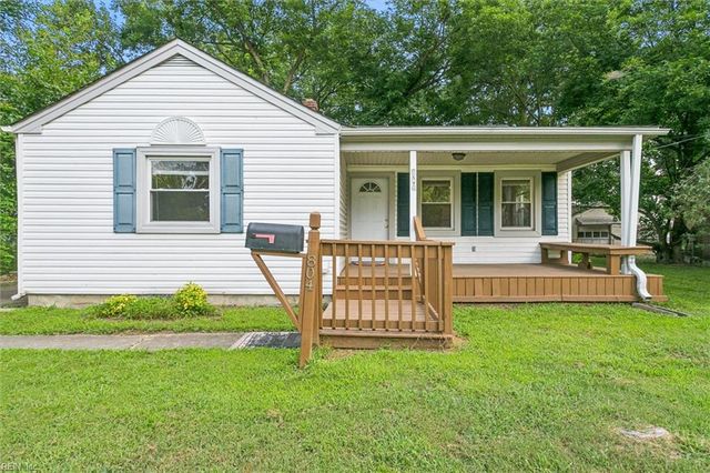 804 James DR, Newport News, VA 23605