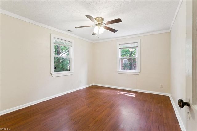 804 James DR, Newport News, VA 23605