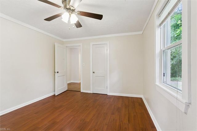 804 James DR, Newport News, VA 23605