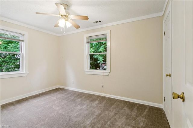 804 James DR, Newport News, VA 23605