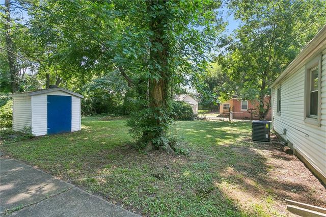 804 James DR, Newport News, VA 23605
