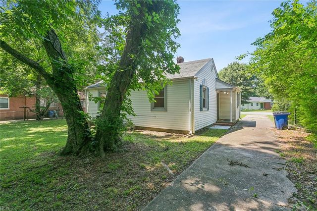 804 James DR, Newport News, VA 23605