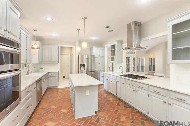 1839 Applewood Rd, Baton Rouge, LA 70808