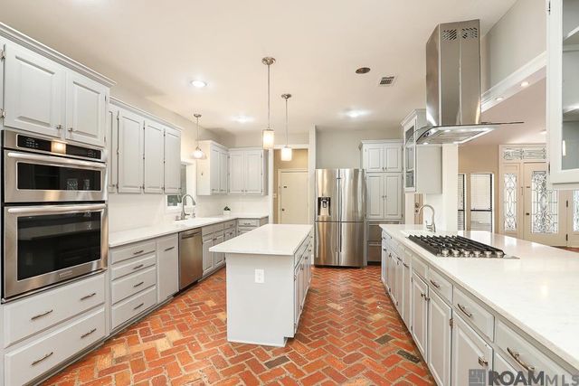 1839 Applewood Rd, Baton Rouge, LA 70808