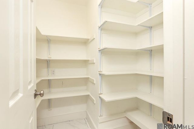 1839 Applewood Rd, Baton Rouge, LA 70808