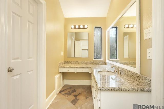 1839 Applewood Rd, Baton Rouge, LA 70808