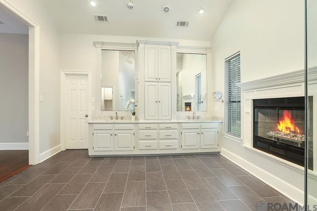 1839 Applewood Rd, Baton Rouge, LA 70808