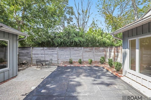 1839 Applewood Rd, Baton Rouge, LA 70808