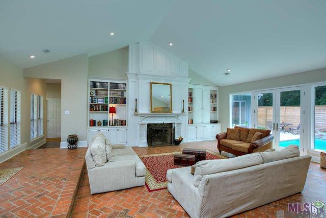 1839 Applewood Rd, Baton Rouge, LA 70808