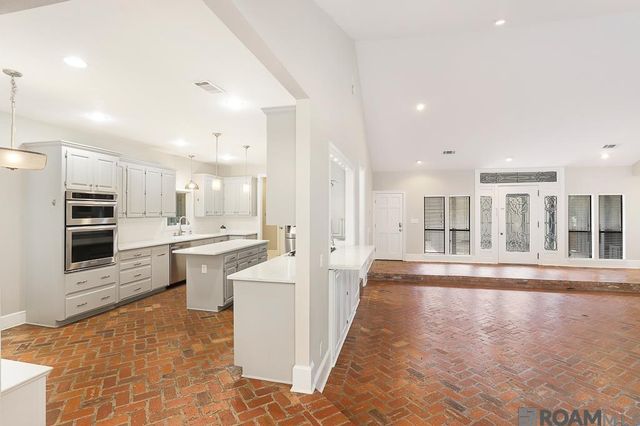 1839 Applewood Rd, Baton Rouge, LA 70808