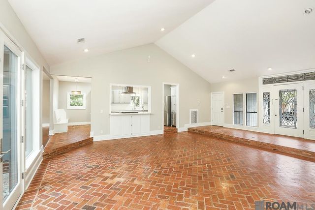 1839 Applewood Rd, Baton Rouge, LA 70808