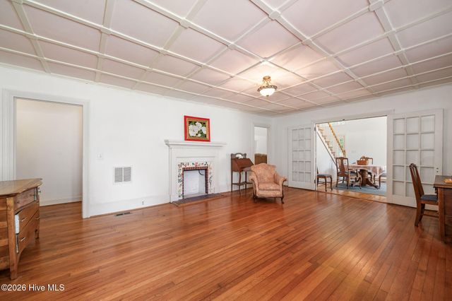 218 N Duplin Street, Wallace, NC 28466