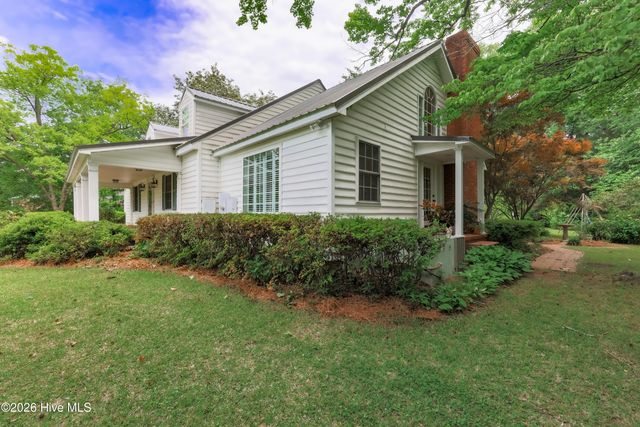 218 N Duplin Street, Wallace, NC 28466