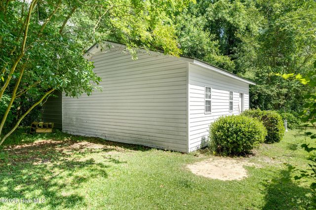 218 N Duplin Street, Wallace, NC 28466