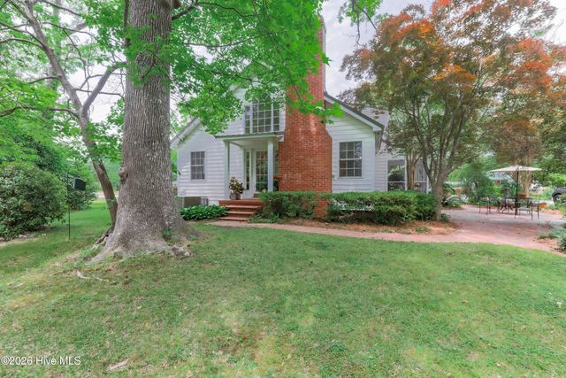 218 N Duplin Street, Wallace, NC 28466