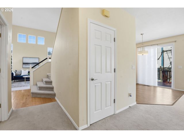 15971 Nw TRAKEHNER Way, Portland, OR 97229