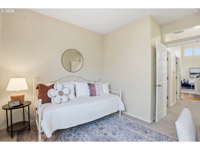 15971 Nw TRAKEHNER Way, Portland, OR 97229