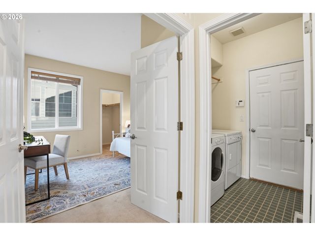 15971 Nw TRAKEHNER Way, Portland, OR 97229