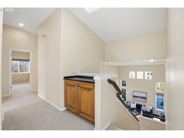 15971 Nw TRAKEHNER Way, Portland, OR 97229