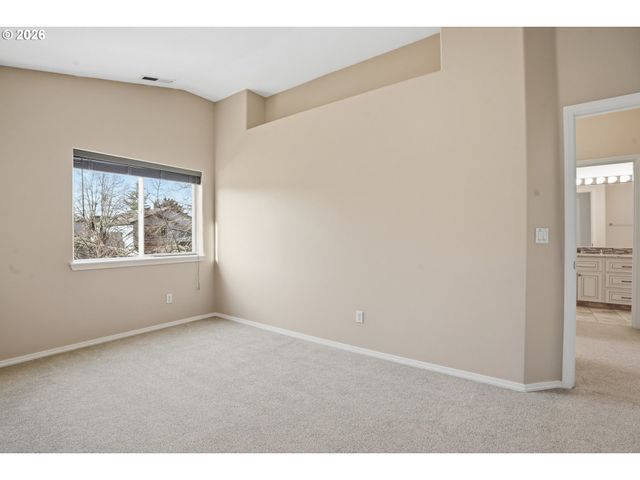 15971 Nw TRAKEHNER Way, Portland, OR 97229