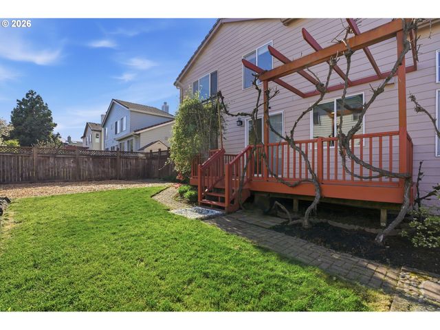 15971 Nw TRAKEHNER Way, Portland, OR 97229