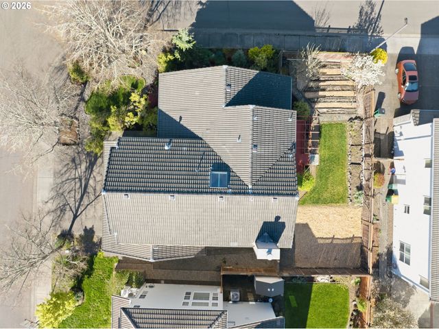 15971 Nw TRAKEHNER Way, Portland, OR 97229