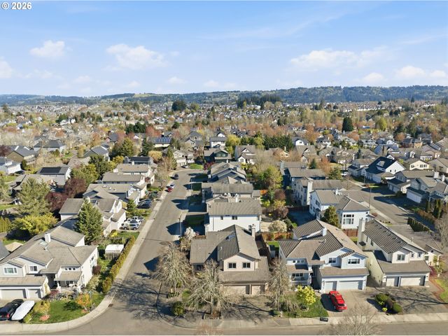 15971 Nw TRAKEHNER Way, Portland, OR 97229