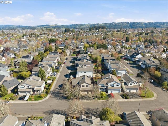 15971 Nw TRAKEHNER Way, Portland, OR 97229