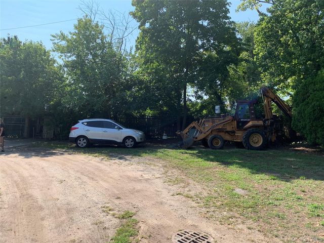 102-27 163, Howard Beach, NY 11414