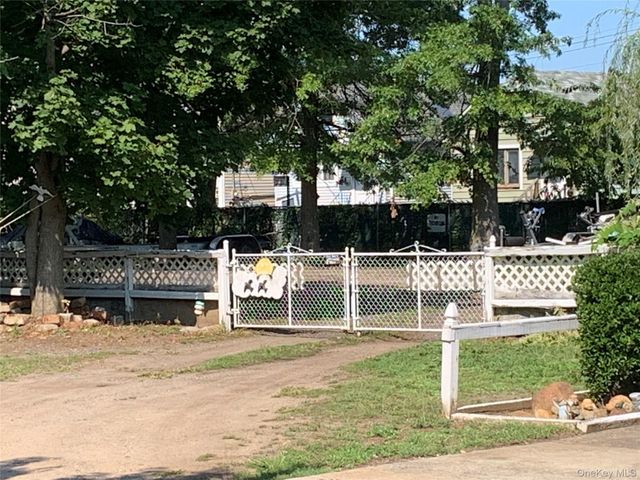 102-27 163, Howard Beach, NY 11414