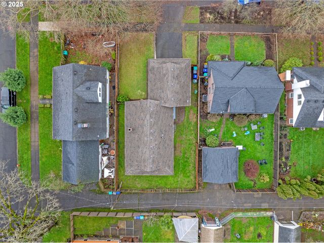 6414 Ne CLEVELAND Ave, Portland, OR 97211