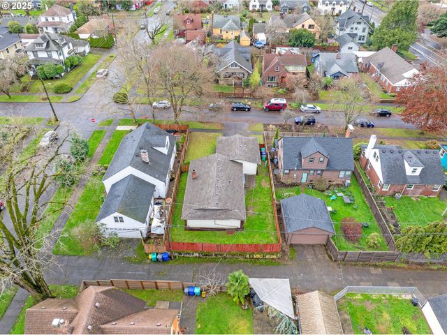 6414 Ne CLEVELAND Ave, Portland, OR 97211