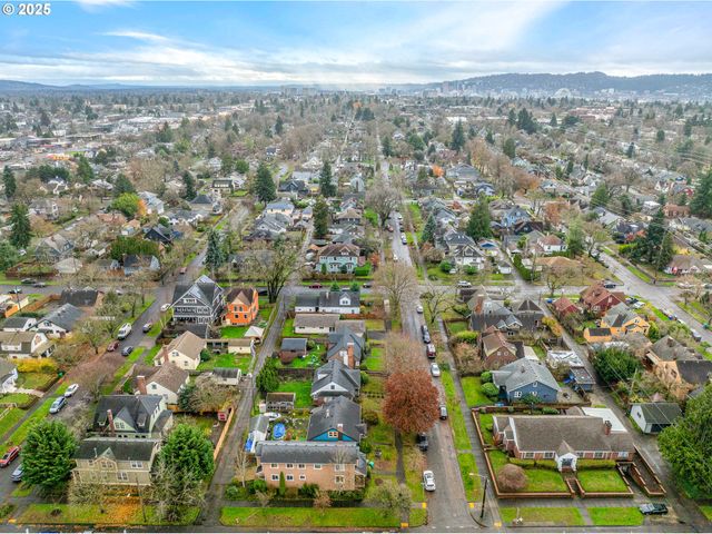 6414 Ne CLEVELAND Ave, Portland, OR 97211