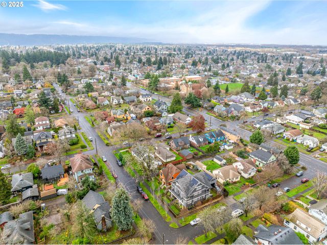 6414 Ne CLEVELAND Ave, Portland, OR 97211