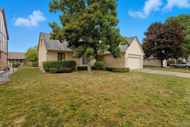 41825 Alden Drive, Clinton Township, MI 48038