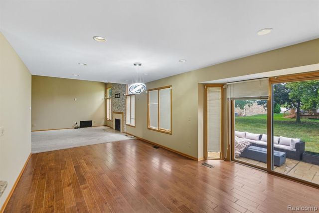 41825 Alden Drive, Clinton Township, MI 48038