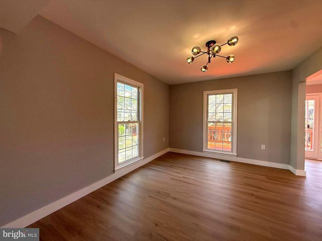 5836 APSLEY HOUSE CT, Alexandria, VA 22310