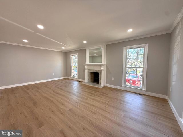 5836 APSLEY HOUSE CT, Alexandria, VA 22310