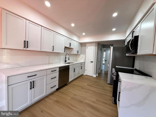 5836 APSLEY HOUSE CT, Alexandria, VA 22310