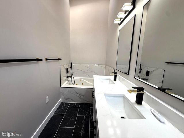 5836 APSLEY HOUSE CT, Alexandria, VA 22310