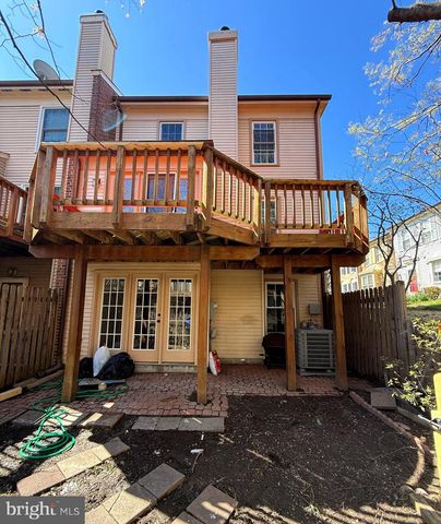 5836 APSLEY HOUSE CT, Alexandria, VA 22310