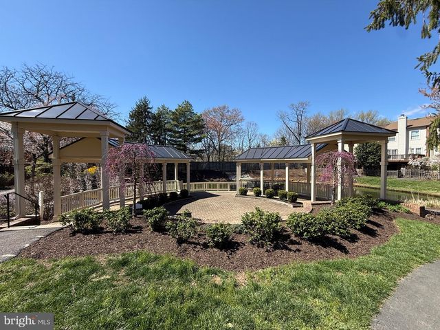 5836 APSLEY HOUSE CT, Alexandria, VA 22310