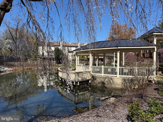 5836 APSLEY HOUSE CT, Alexandria, VA 22310