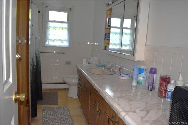 164 Brookside Farms Road, Newburgh, NY 12550