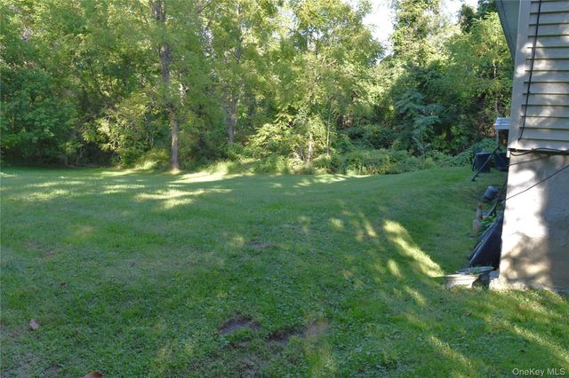 164 Brookside Farms Road, Newburgh, NY 12550