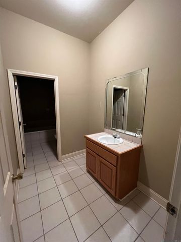 2169 Nesom Rd, Clinton, LA 70722