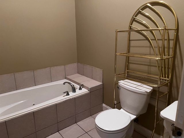 2169 Nesom Rd, Clinton, LA 70722